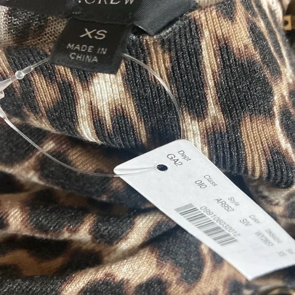 J.Crew Silk-blend Shoulder-Button Sweater in Leopard Print XS NEW - Picture 3 of 4